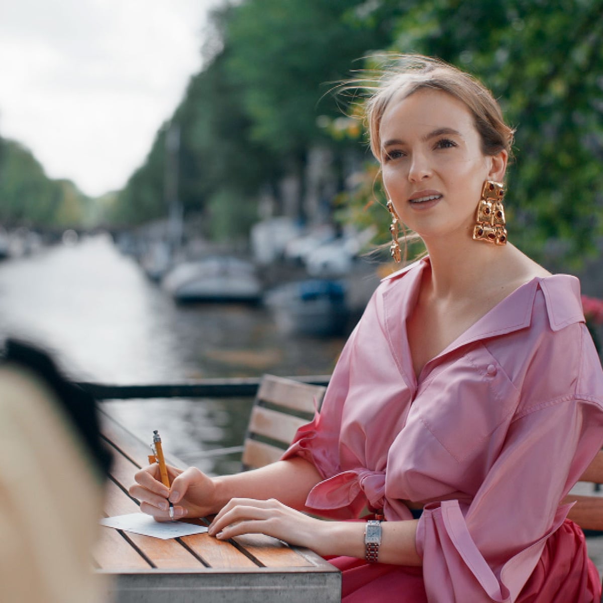 Dressed To Kill Why We Re Obsessed With The Clothes On Tv