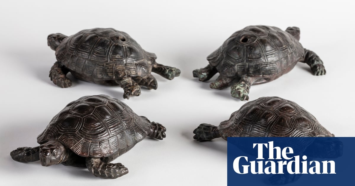 19th-century bronze tortoises returned to Dorset mansion after 30 years