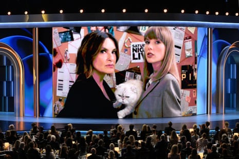 Mariska Hargitay and US singer Taylor Swift and her cat Olivia Benson appear on screen