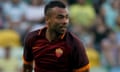 Sporting CP v AS Roma: Pre-Season Friendly<br>LISBON, PORTUGAL - AUGUST 01: Roma's defender Ashley Cole during the pre-season friendly between Sporting CP and AS Roma at Estadio Jose Alvalade on August 1, 2015 in Lisbon, Portugal. (Photo by Carlos Rodrigues/Getty Images)