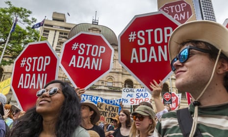 People protest against Adani in Brisbane. Fact Check Viral Video ऑस्ट्रेलयातील अदानीविरोधातील निदर्शने 