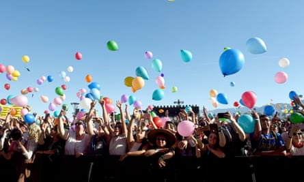 Os convidados escolhem o dia de festival ideal no The Line-Up.