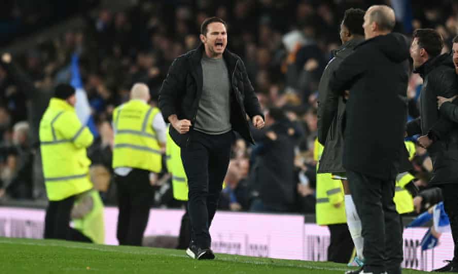 Frank Lampard celebrates after Alex Iwobi’s winning goal against Newcastle.