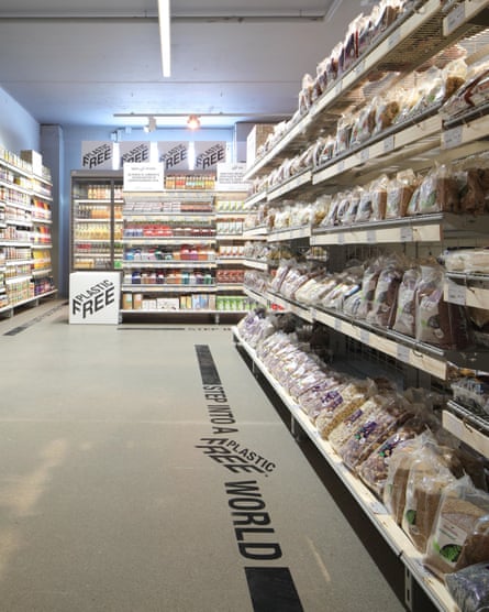 The world’s first plastic-free supermarket aisle in Amsterdam.
