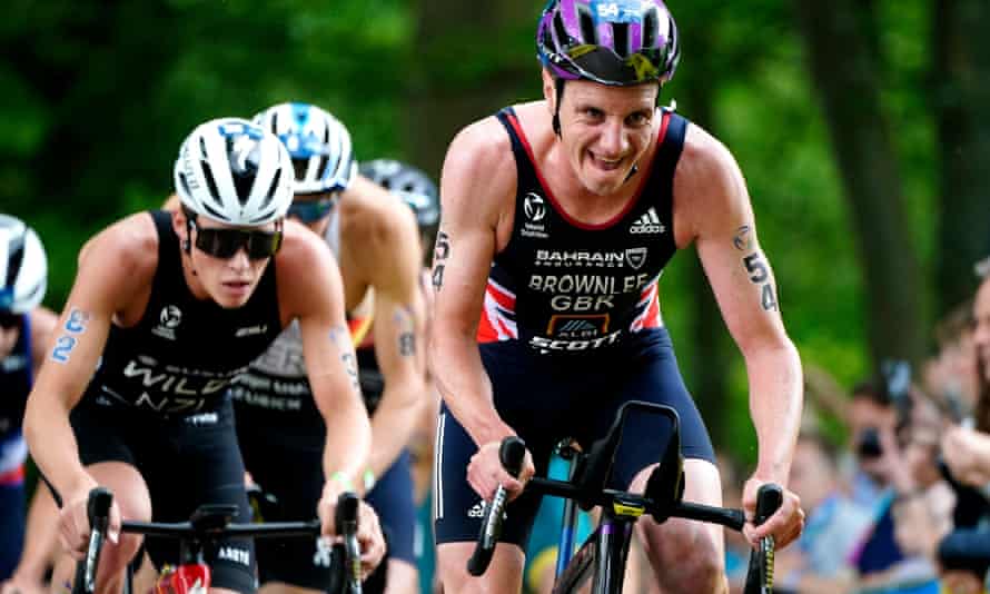 Alistair Brownlee Disqualified For Ducking And Faces Olympic Omission Triathlon The Guardian Brownlee Disqualified In Swim At Itu Championship 2022 Australia