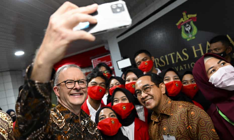 Anthony Albanese takes a selfie with students after delivering a speech at Hasanuddin University in Makassar, Indonesia, Tuesday, June 7, 2022.