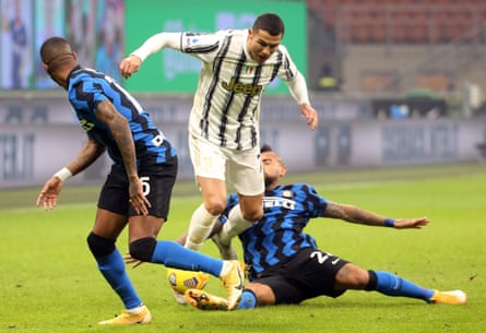 Genoa 1-1 Juventus: Bianconeri stumble in Serie A title race as