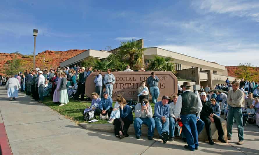 Polygamy supporters from Colorado City, Arizona, gather at the Fourth District courthouse in St George, Utah in 2008.