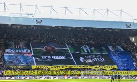 Bannière anniversaire de la prise de contrôle des fans de Newcastle