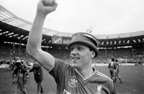 Conférence de presse d'Arne Slot : victoire en FA Cup, « beaux buts Conférence de presse d'Arne Slot : victoire en FA Cup, « beaux buts