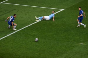 Manchester City V Chelsea: Final da Liga dos Campeões - Live! 2ª riyad mahrez, de manchester city, aparece.