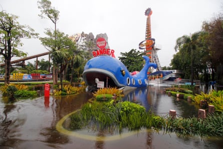 Flooding in Siam Amazing Park