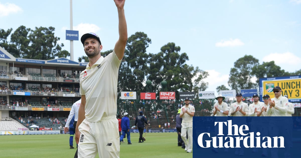 Mark Wood claims five before England set South Africa target of 466 to win