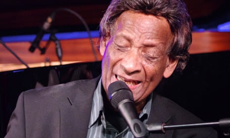 Frank Holder performing at Pizza Express, London, in 2015.