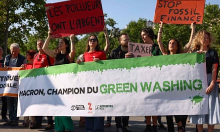 Climate protesters in Paris