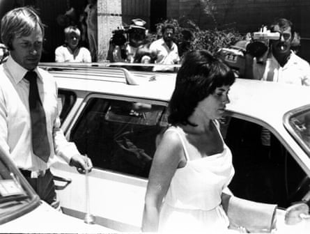 Michael and Lindy Chamberlain leave a courthouse in Alice Springs, Australia.
