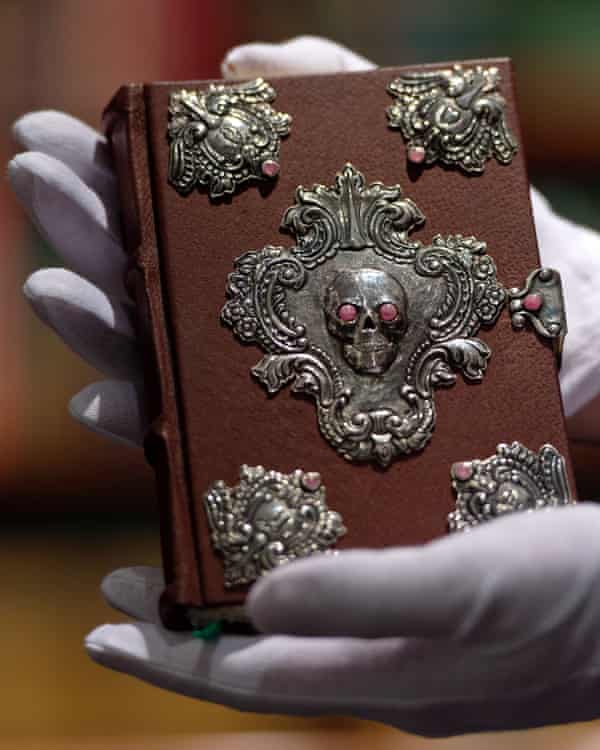 Jk Rowling S Hand Drawn Tales Of Beedle The Bard Go Up For Auction Jk Rowling The Guardian