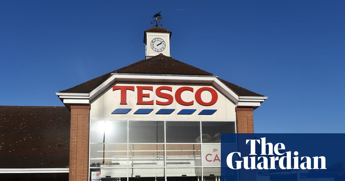 Tesco warns Iran war clouds profit outlook