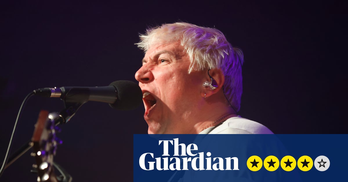 Mary Wallopers Kick Off Biggest Tour Yet