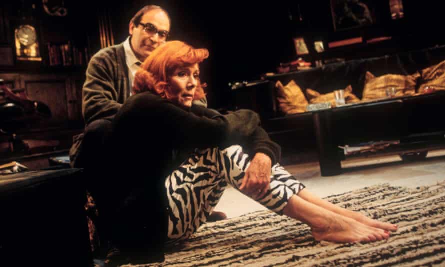 David Suchet (George) and Diana Rigg (Martha) in Who’s Afraid of Virgina Woolf at the Almeida in 1996.