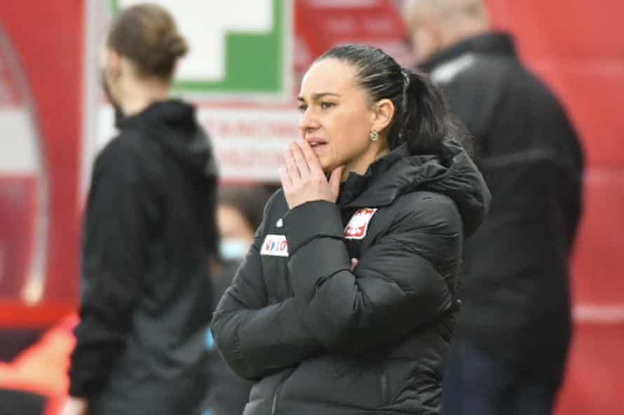 La entrenadora de Polonia Nina Batalon