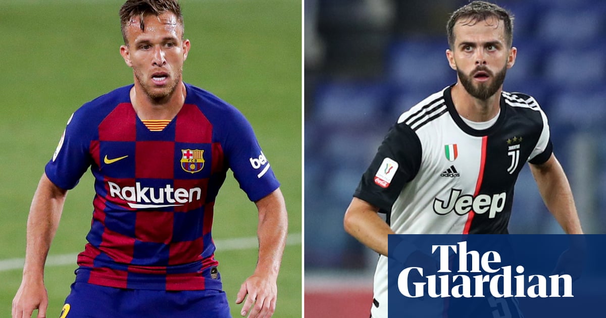 Barcelona exchange Arthur for Miralem Pjanic in deal with Juventus