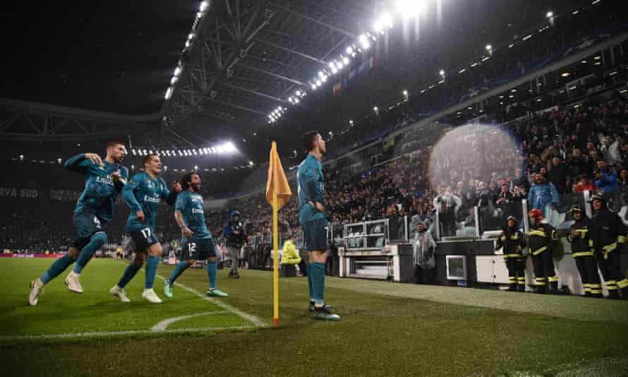 Cristiano Ronaldo’s team-mates marvel at his brilliance while he accepts the acclaim from both sets of fans.