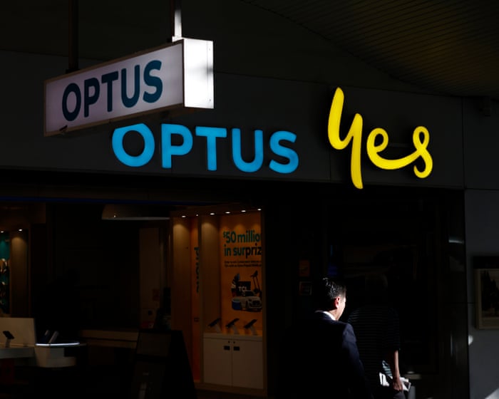 Optus admits process not followed after it missed at least five warnings of triple zero outage