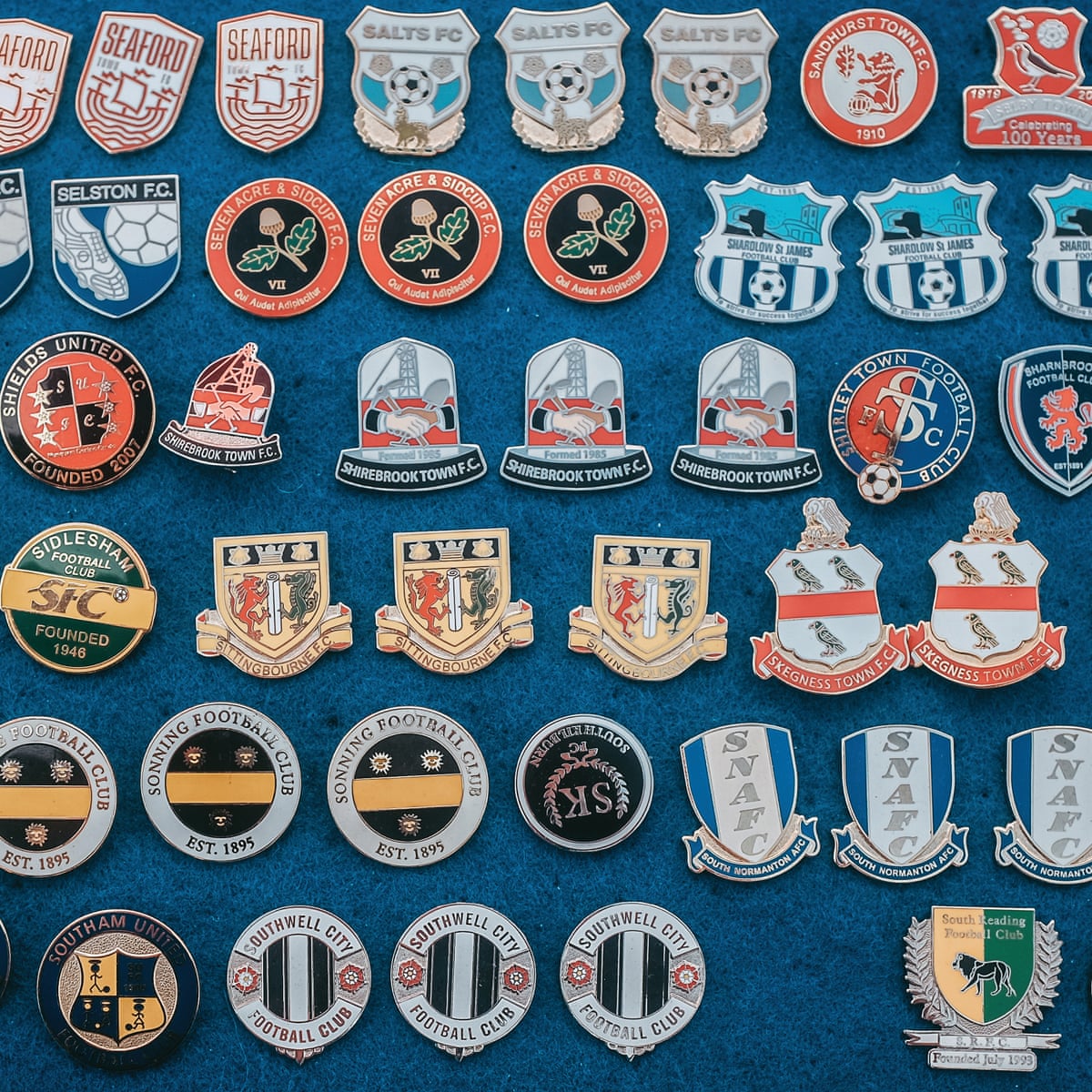 The fanatical world of football badges, Soccer