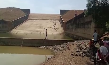 Indian official suspended after draining reservoir to retrieve phone