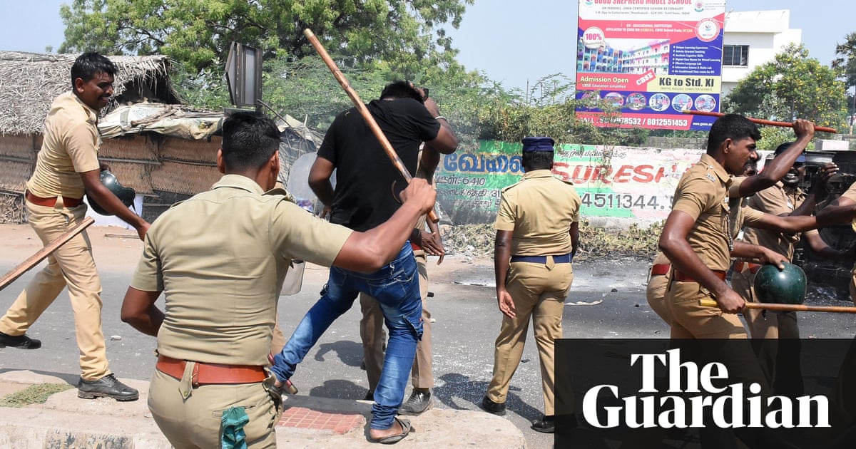 Police in south India accused of mass murder after shooting dead protesters | World news | The Guardian
