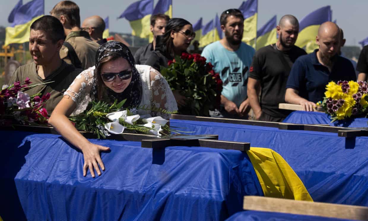 Zelenskiy accuses Russia of ‘deliberate terror’; UK condemns ‘exploitation’ of captured Britons (theguardian.com)