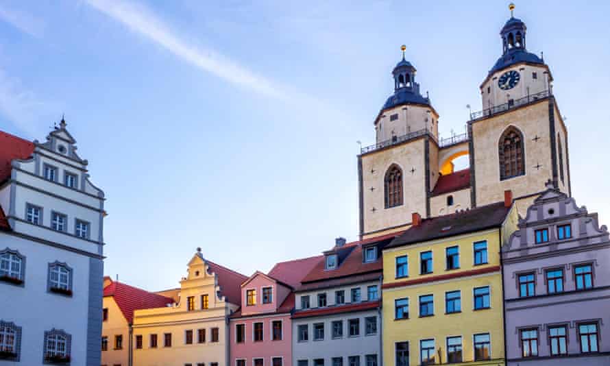 Ayuntamiento, casas históricas y Marienkirche, Lutherstadt Wittenberg.
