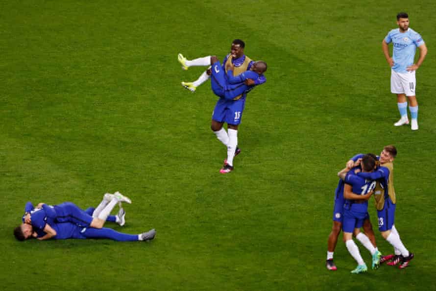 Chelsea’s players celebrate.