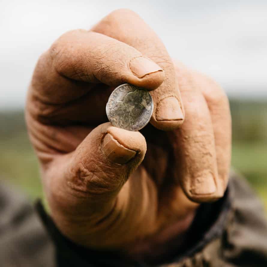 ‘It’s a William III, 1697 sixpence. This one’s a love token, they used to bend the edges up and give it to a girl. She might have thrown it away or kept it – that’s why they’re called love tokens.’ – Howard