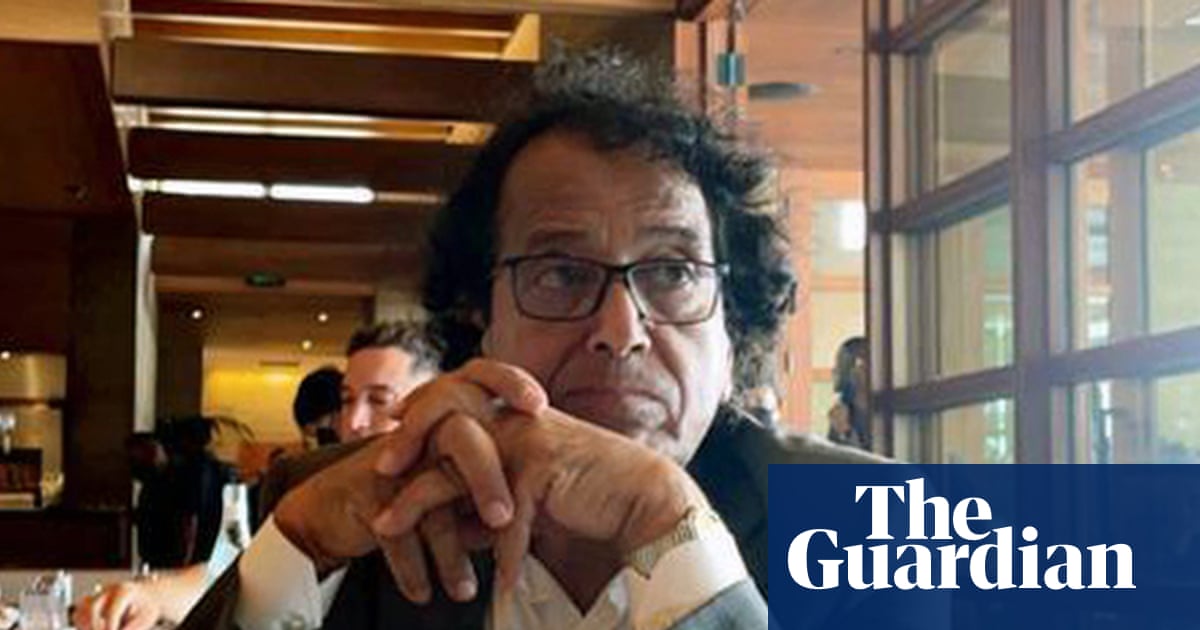 Saudi Arabia releases US retiree jailed over critical tweets