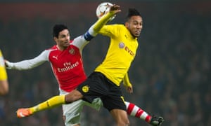 Mikel Arteta y Pierre-Emerick Aubameyang