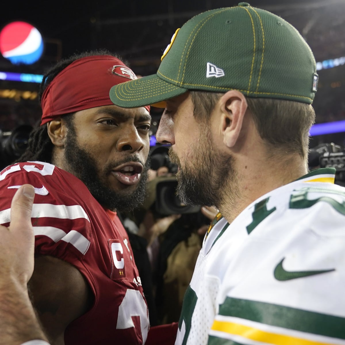 How Much Money Does A Nfl Player Make : Nfl The 5 Players Who Make The Most Money From