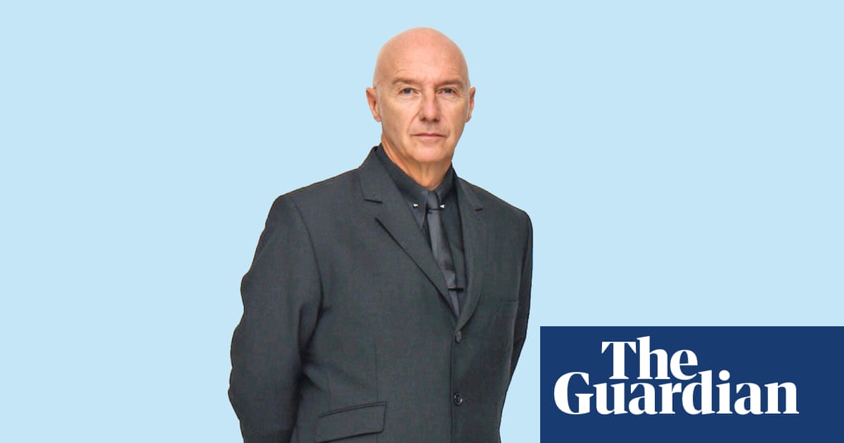 Photo of Midge Ure