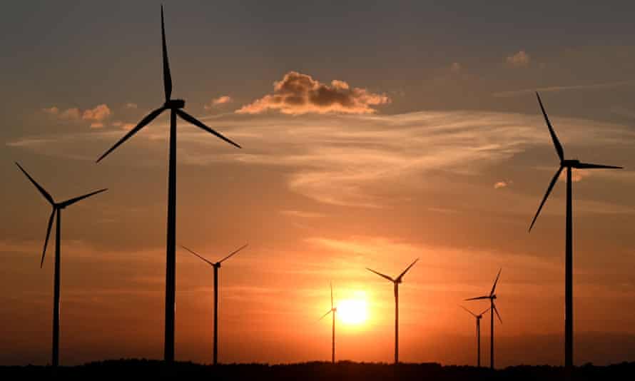 Boris Johnson to confront bitter Tory splits over UK energy strategy and bills | Boris Johnson 1 wind turbines