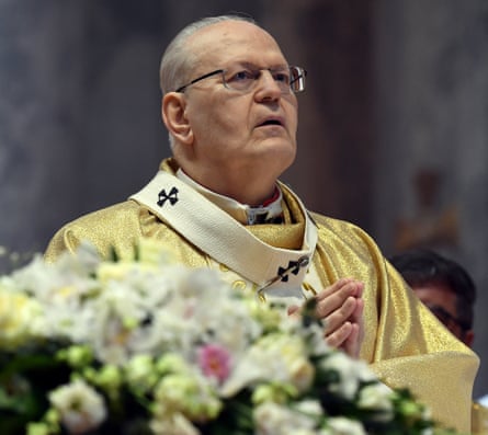 Erdő leading Easter Sunday mass