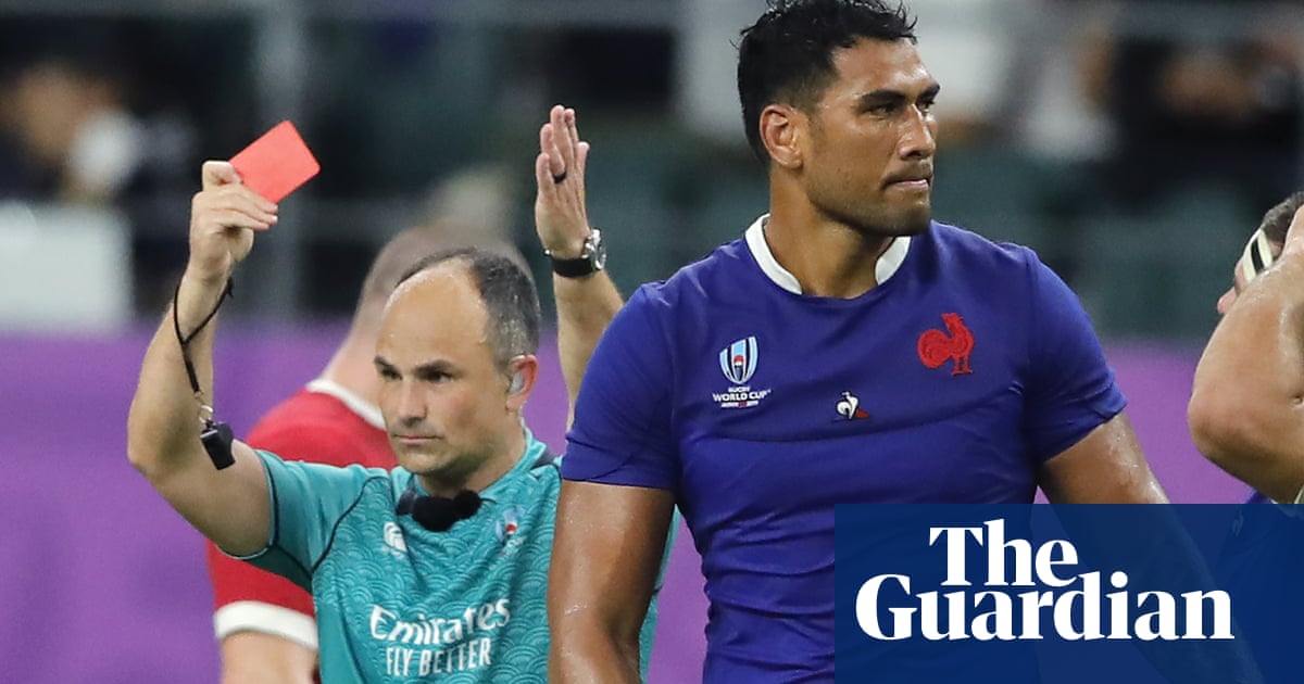 Warren Gatland on Jaco Peyper picture: ’People like to make mountains out of molehills’ – video