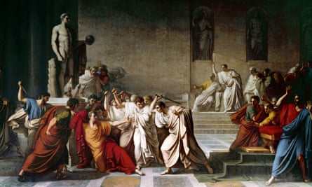 La morte di Giulio Cesare nel senato romano ritratta in un dipinto di Vincenzo Camuccini (1771-1844) a Napoli