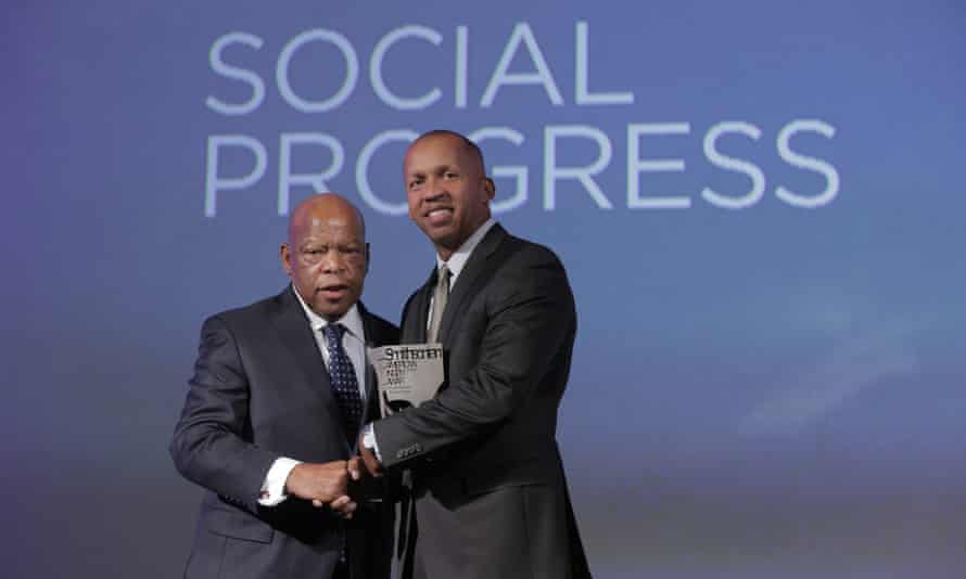 John Lewis presented Bryan Stevenson with the Smithsonian Magazine's 2012 American Ingenuity Award for Social Progress.
