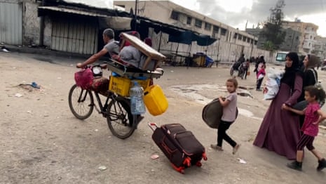 Gaza: hundreds of thousands flee Rafah as Israel ramps up attacks â video report