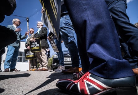 Farage on a high street walkabout