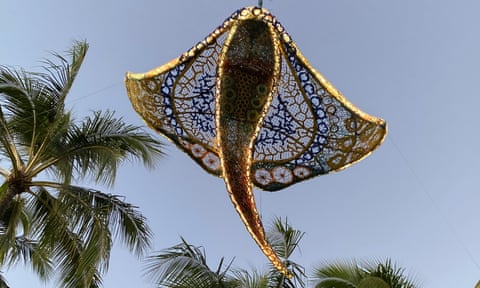 Sculpture of an eagle ray made out of discarded fishing nets