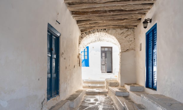 A street in Kastro.