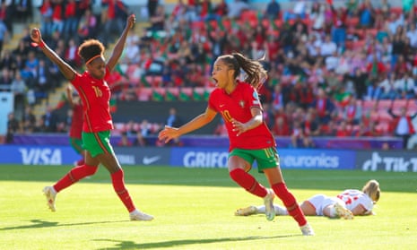 Jéssica Silva celebrates her equaliser for Portugal against Switzerland