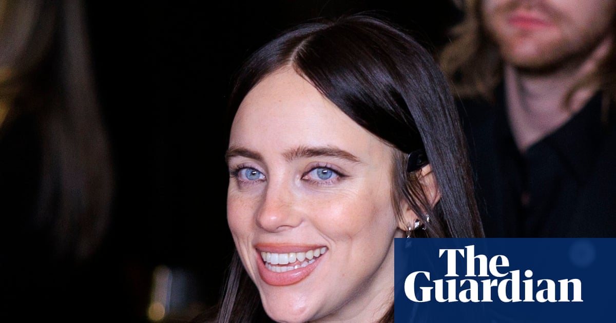 How anti-ICE pin badges became the essential red carpet accessory